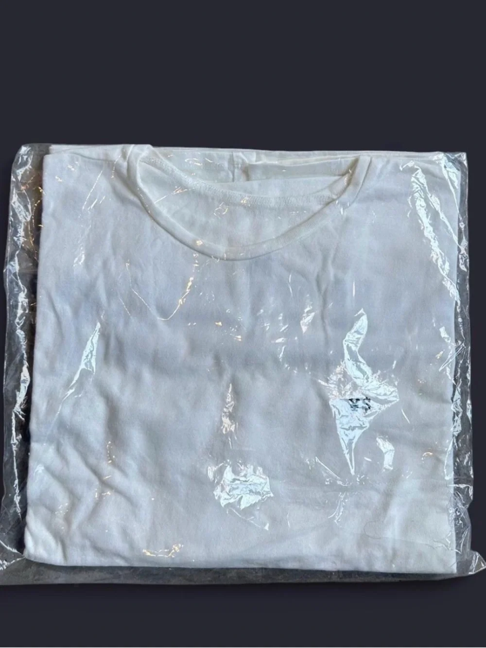 YEEZY VULTURES KOREA EXCLUSIVE II TSHIRT 